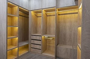 Custom closet organizer system with lighting